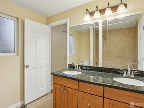 12224 SE 60th Place, Bellevue WA 98006