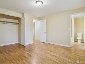 12224 SE 60th Place, Bellevue WA 98006