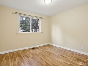 12224 SE 60th Place, Bellevue WA 98006