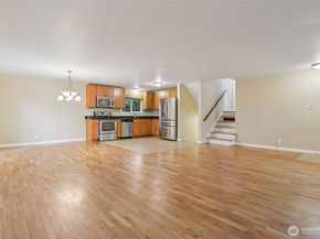 12224 SE 60th Place, Bellevue WA 98006
