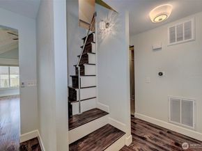 1209 NE 155th Street, Shoreline WA 98155