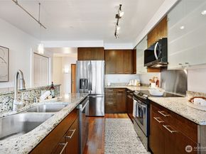 159 Denny Way 406, Seattle WA 98109