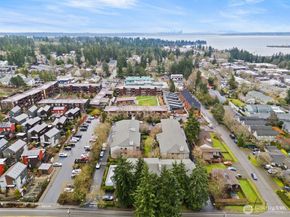 330 Grow Avenue NW C3, Bainbridge Island WA 98110