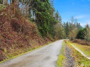 11058 NE 33rd Place D3, Bellevue WA 98004