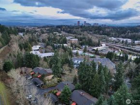 11058 NE 33rd Place D3, Bellevue WA 98004