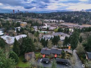 11058 NE 33rd Place D3, Bellevue WA 98004