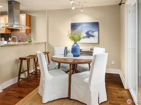 11058 NE 33rd Place D3, Bellevue WA 98004