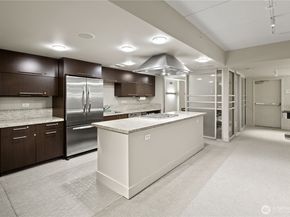 2911 2nd Avenue 1112, Seattle WA 98121