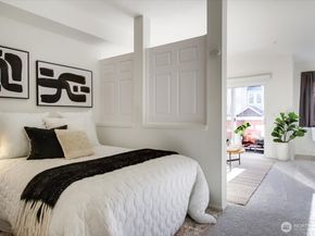 517 225th Lane NE E102, Sammamish WA 98074