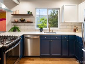 2024 NW 57th Street 201, Seattle WA 98107