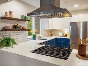 2024 NW 57th Street 201, Seattle WA 98107