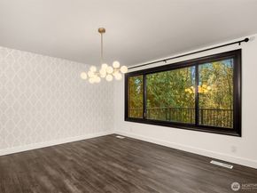 16417 210th Avenue NE, Woodinville WA 98077