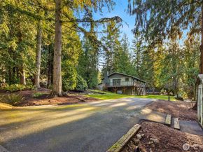 16417 210th Avenue NE, Woodinville WA 98077