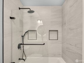 16417 210th Avenue NE, Woodinville WA 98077