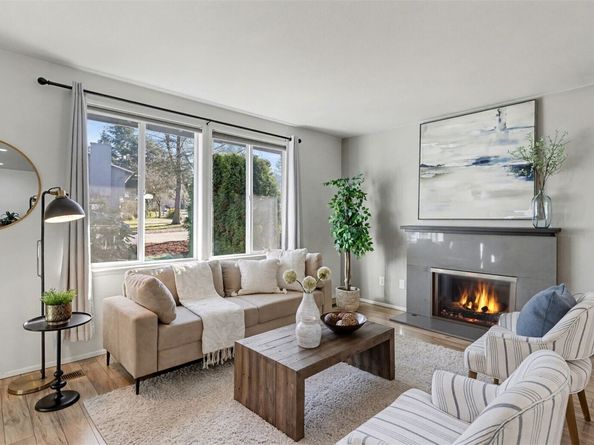 17815 152nd Place SE, Renton WA 98058