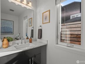 712 NW 95th Street, Seattle WA 98117