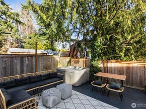 712 NW 95th Street, Seattle WA 98117