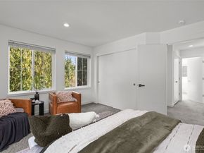 712 NW 95th Street, Seattle WA 98117