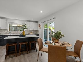 712 NW 95th Street, Seattle WA 98117