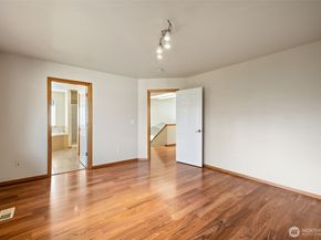 18719 12th Drive SE, Bothell WA 98012