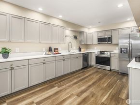 7250 Old Redmond Road C111, Redmond WA 98052