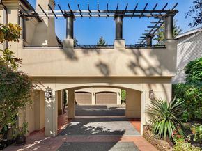 802 16th Avenue W, Kirkland WA 98033