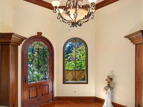 802 16th Avenue W, Kirkland WA 98033