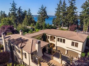 802 16th Avenue W, Kirkland WA 98033