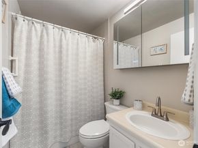 9500 Rainier Avenue S 507, Seattle WA 98118