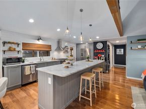 612 Park Avenue, Mukilteo WA 98275