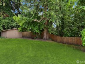1816 114th Avenue NE, Bellevue WA 98004