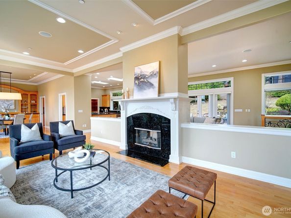 6145 93rd Avenue SE, Mercer Island WA 98040