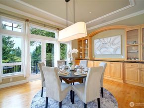 6145 93rd Avenue SE, Mercer Island WA 98040