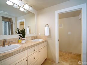 6145 93rd Avenue SE, Mercer Island WA 98040