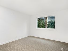 1028 Lakeview Boulevard E 4, Seattle WA 98102