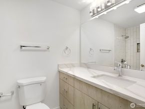 1028 Lakeview Boulevard E 4, Seattle WA 98102