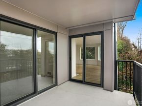 1028 Lakeview Boulevard E 4, Seattle WA 98102