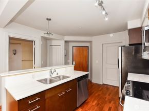 159 Denny Way 402, Seattle WA 98109