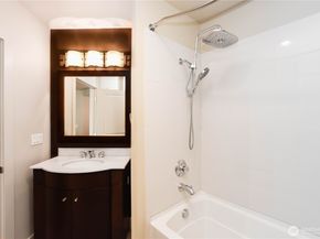 159 Denny Way 402, Seattle WA 98109