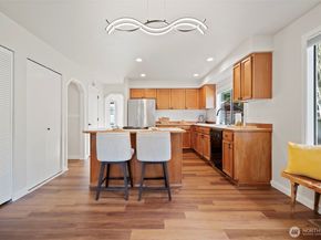 5615 114th Street SW, Mukilteo WA 98275