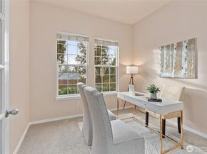 5036 NE 4th PL, Renton WA 98059