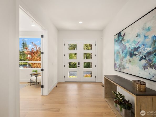 5816 NE 4th Place, Renton WA 98059