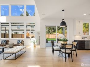 5816 NE 4th Place, Renton WA 98059