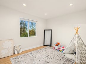 5539 116th Avenue NE, Kirkland WA 98033