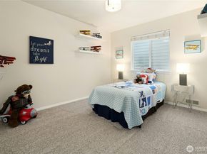 1126 204th Place SW, Lynnwood WA 98036