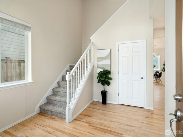 1126 204th Place SW, Lynnwood WA 98036