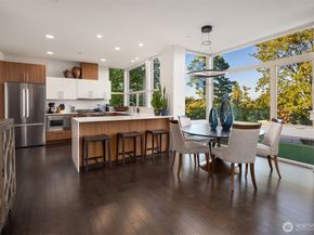 928 34th Avenue, Seattle WA 98122