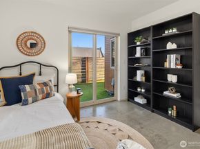 928 34th Avenue, Seattle WA 98122