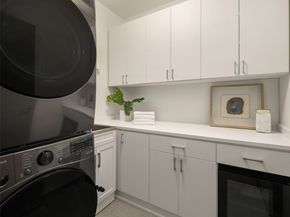 928 34th Avenue, Seattle WA 98122