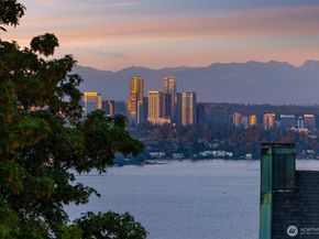 928 34th Avenue, Seattle WA 98122